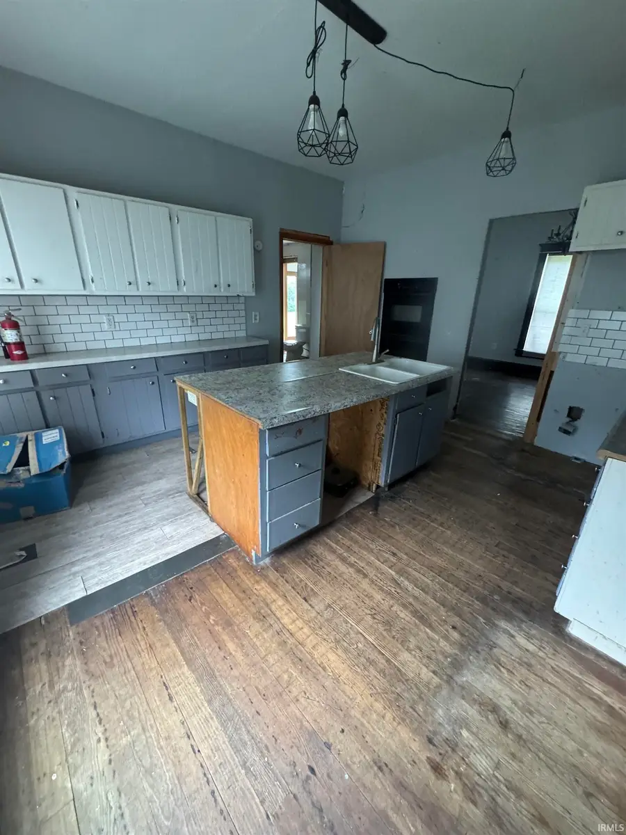 512 W Frank Street Street, Mitchell, IN 47446 - #2