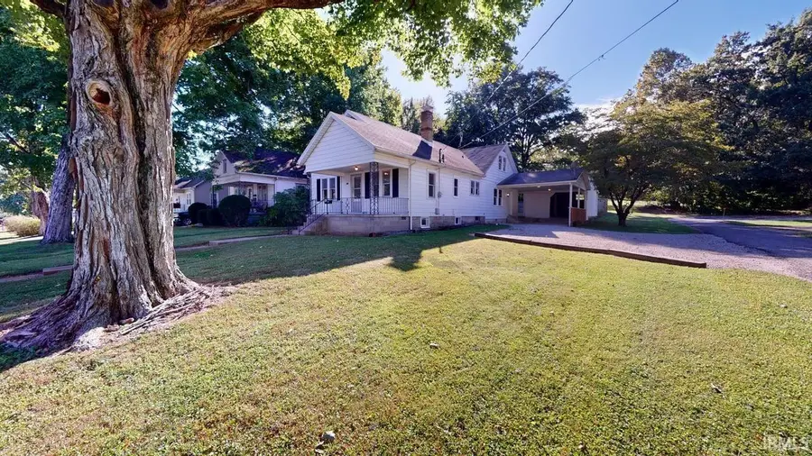 116 N Sycamore Street, Huntingburg, IN 47542 - #2