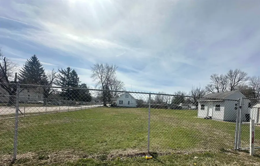 2801 S Hackley Street, Muncie, IN 47302 - #2