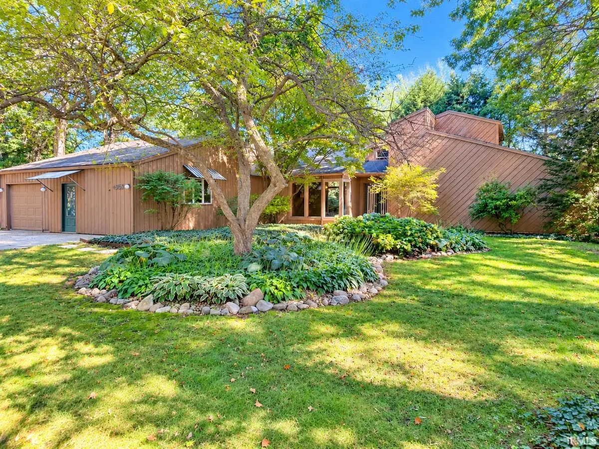 2456 N Shady Court, Warsaw, IN 46582 - #1