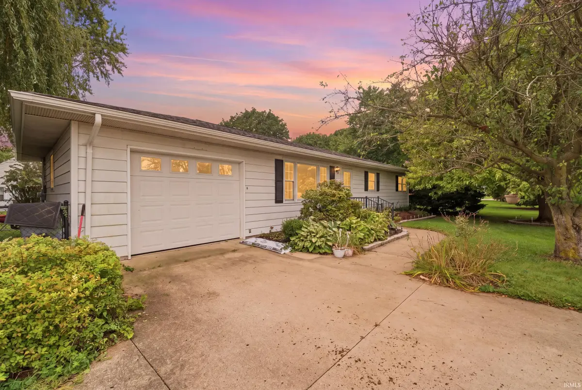 606 E Main Street, Fowler, IN 47944 - #1