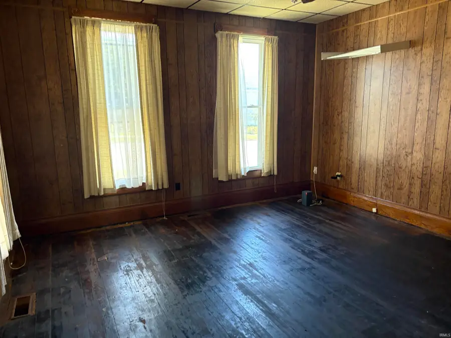 114 N Main Street, Huntingburg, IN 47542 - #2