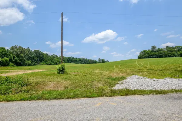 5422 Schneider Road, Newburgh, IN 47630