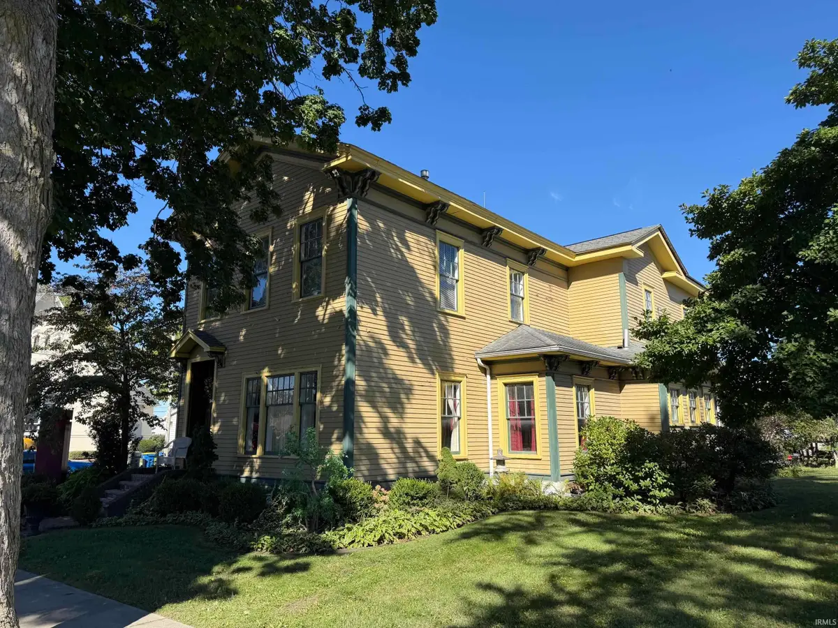 218 W Adams Street, Plymouth, IN 46563 - #1