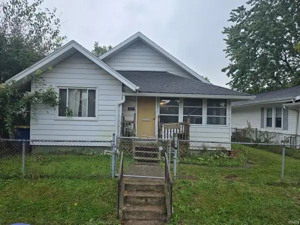 2237 W 8th Street, Muncie, IN 47302