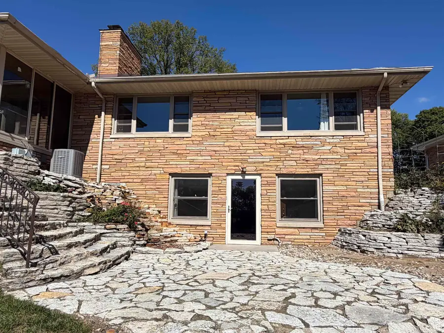1825 Rainbow Bend Boulevard, Elkhart, IN 46514 - #3