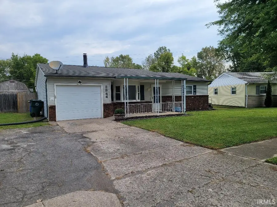 2944 S Chippewa Lane, Muncie, IN 47302 - #2