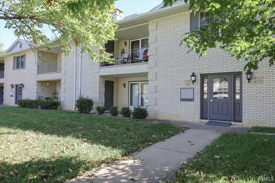 6728 Newburgh Road #7, Evansville, IN 47715 - #2