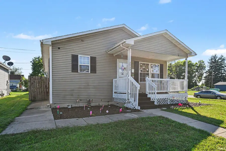 2432 Linden Avenue, South Bend, IN 46628 - #2
