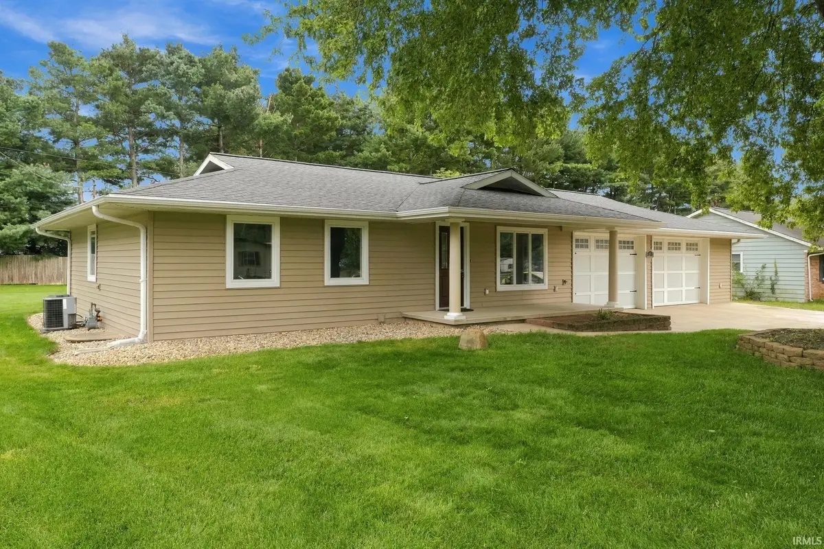 1252 N 350 W Road, Warsaw, IN 46580 - #1
