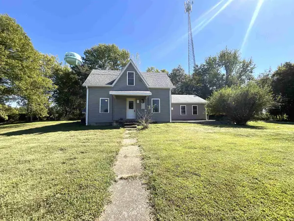 317 Center Street, Worthington, IN 47471