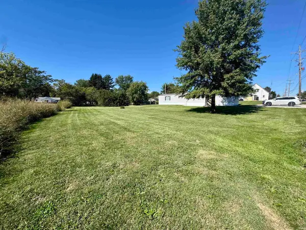 80 SE 11th Street, Linton, IN 47441