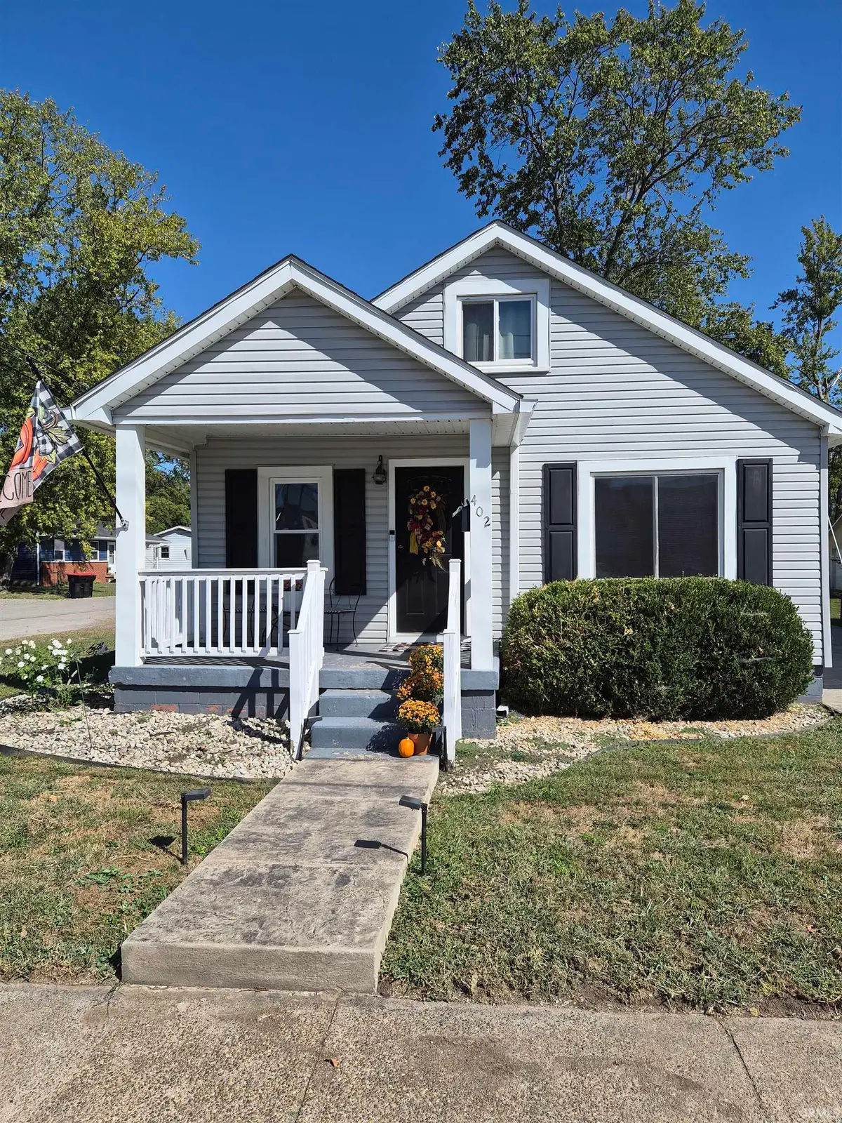 402 S 5th Street, Boonville, IN 47601 - #1