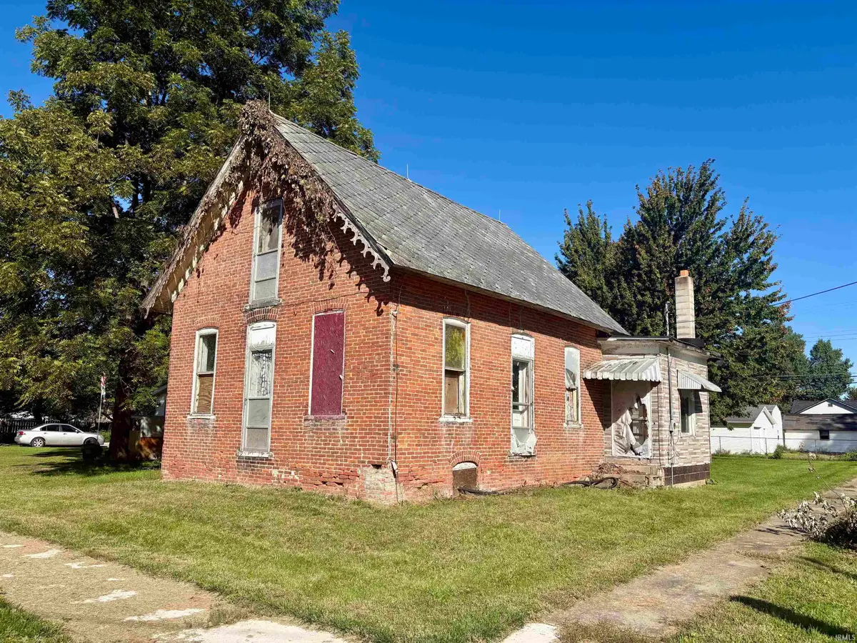 108 S Columbia Street, Silver Lake, IN 46982 - #1