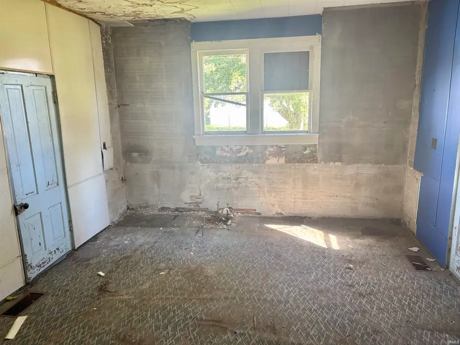 108 S Columbia Street, Silver Lake, IN 46982 - #3