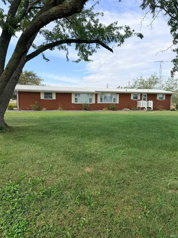 11521 N State Road 57 Highway, Plainville, IN 47568