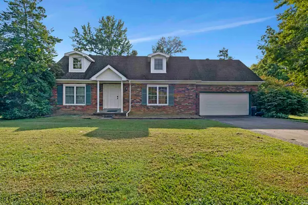 8455 Sycamore Drive, Newburgh, IN 47630