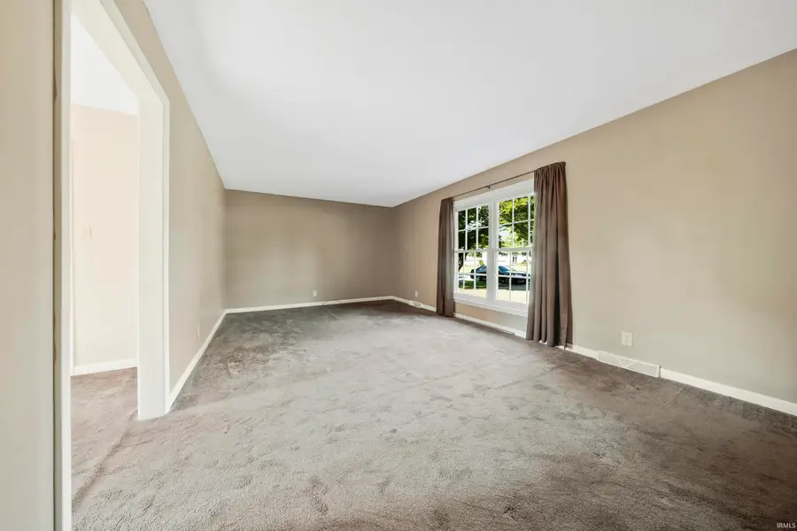 8455 Sycamore Drive, Newburgh, IN 47630 - #3