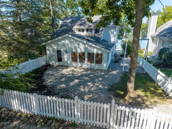 340 Lane 400 Lake James, Angola, IN 46703