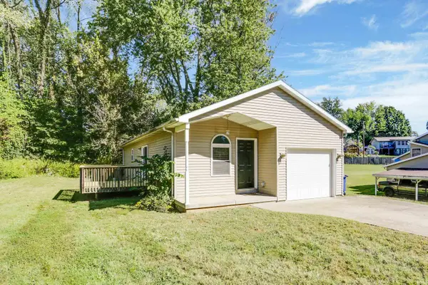 6690 Heritage Drive, Newburgh, IN 47630