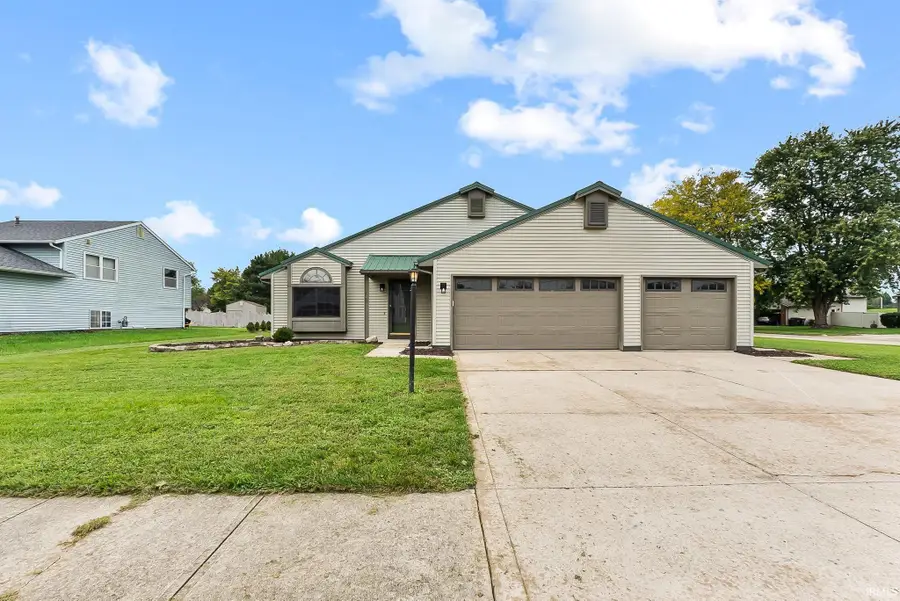 1720 Paveys Glen Run, Fort Wayne, IN 46804 - #2