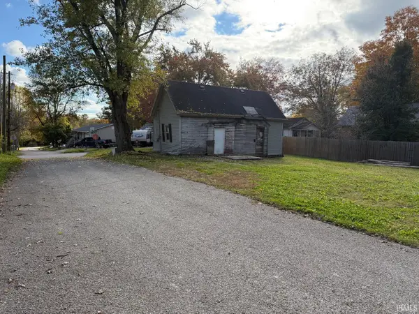 214 E Washington Street, Chandler, IN 47610