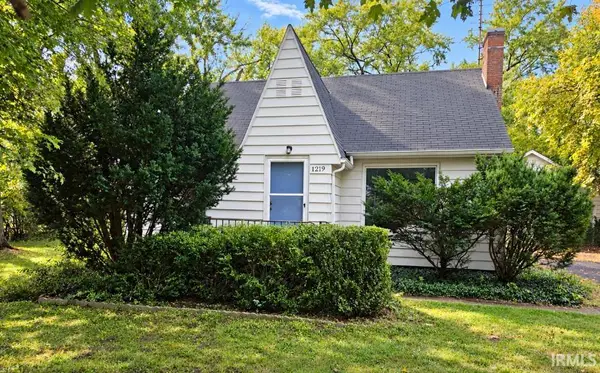 1219 W Westwood Drive, Goshen, IN 46526