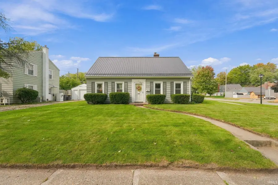 2302 Wawonaissa Trail, Fort Wayne, IN 46809 - #2