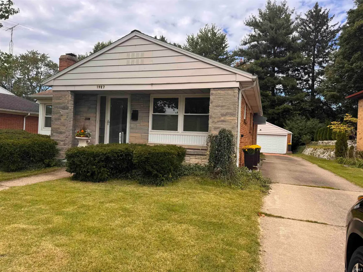 1927 Rockne Drive, South Bend, IN 46617 - #1