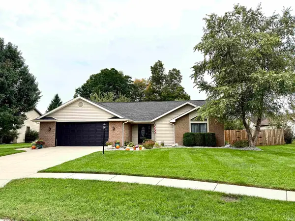 16131 Mill Race Drive, Huntertown, IN 46748