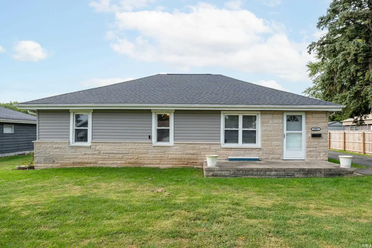 2401 W 11th Street, Muncie, IN 47302 - #1