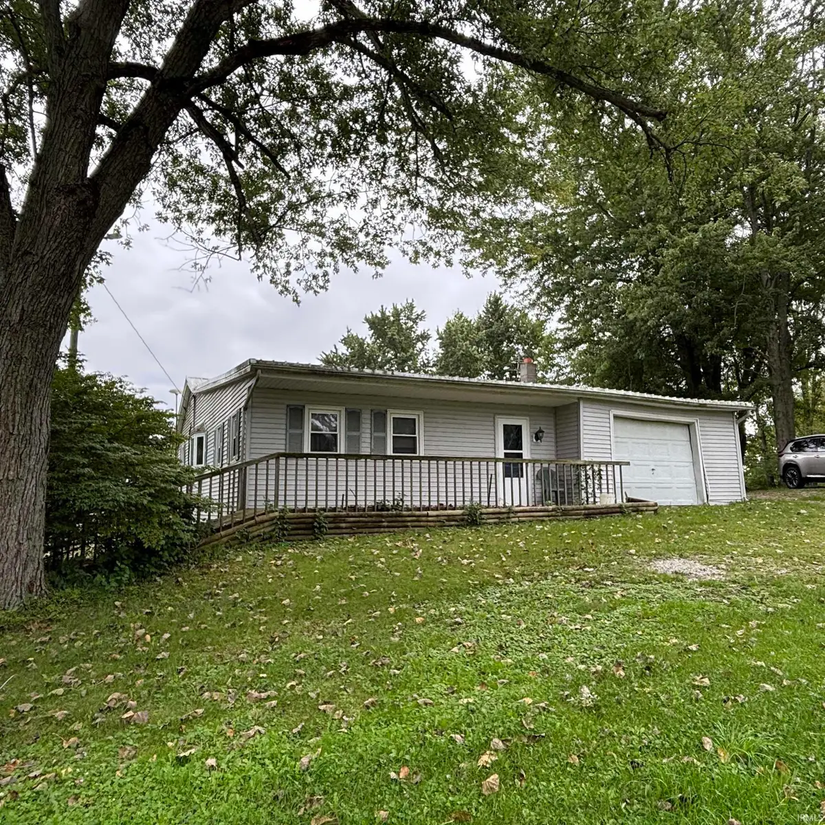 733 W Center Drive, Albion, IN 46701 - #1