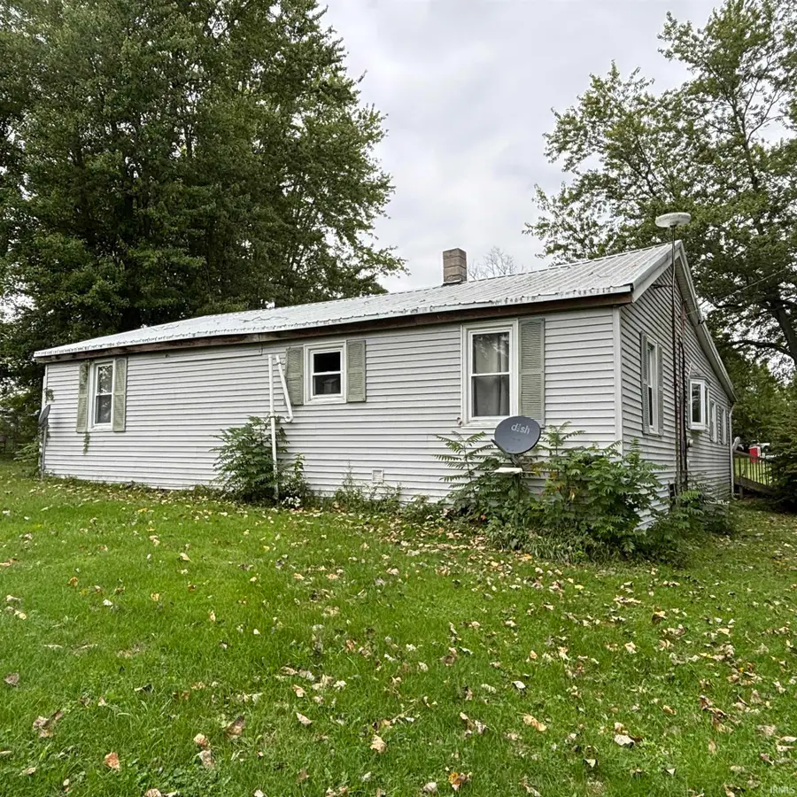 733 W Center Drive, Albion, IN 46701 - #3