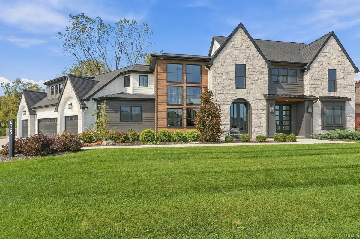 405 E Basalt Drive, Huntertown, IN 46748 - #1
