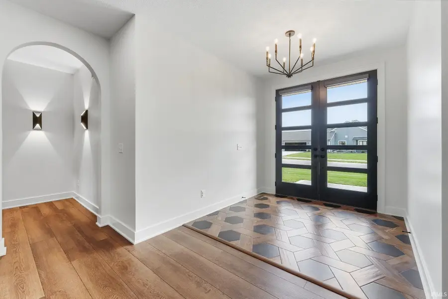 405 E Basalt Drive, Huntertown, IN 46748 - #3