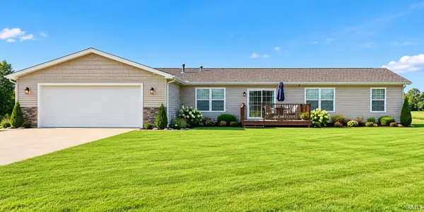 1055 W 700 N Street, Howe, IN 46746