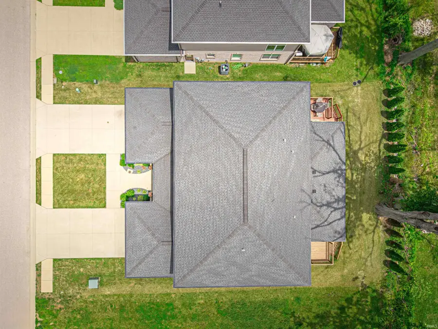 8675 Pebble Creek Drive, Newburgh, IN 47630 - #3
