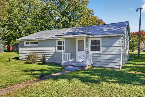 1318 N Main Street, Fairmount, IN 46928