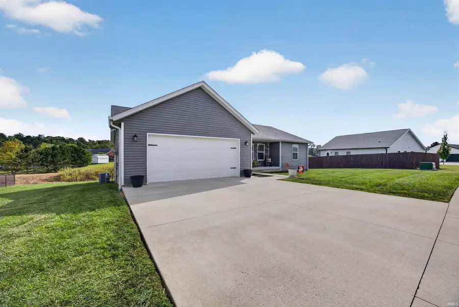 686 E Jessica Street, Ellettsville, IN 47429 - #3