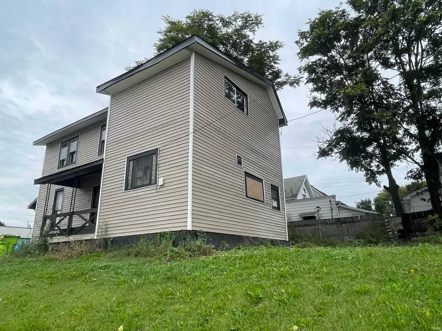 305 N Lafontaine Street, Huntington, IN 46750 - #3