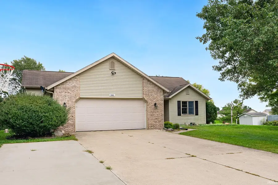 846 N Timberline Circle, Warsaw, IN 46582 - #2