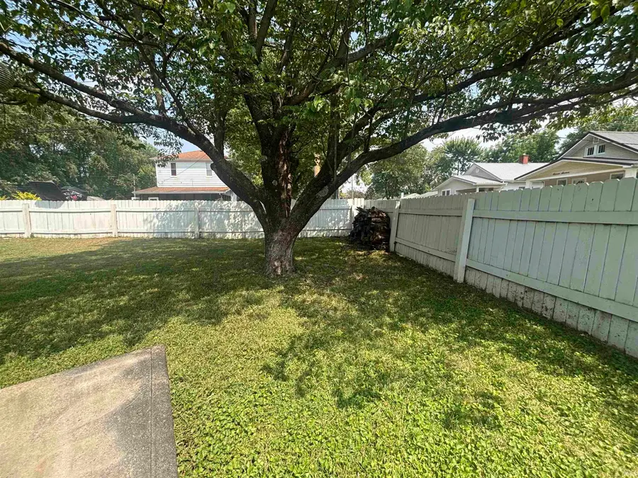 2201 N Fulton Avenue, Evansville, IN 47710 - #3