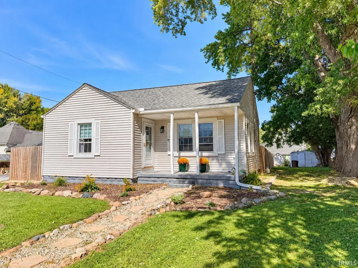 207 E 9th Street, Jonesboro, IN 46938 - #1