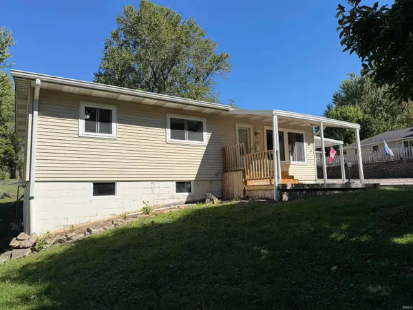 202 W Chester Drive, Ellettsville, IN 47429