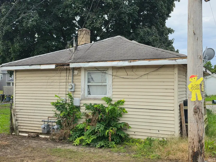 204 E 6th Street, Peru, IN 46970 - #3