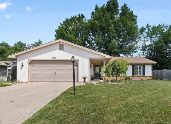 6911 Wolfsboro Lane, Fort Wayne, IN 46835