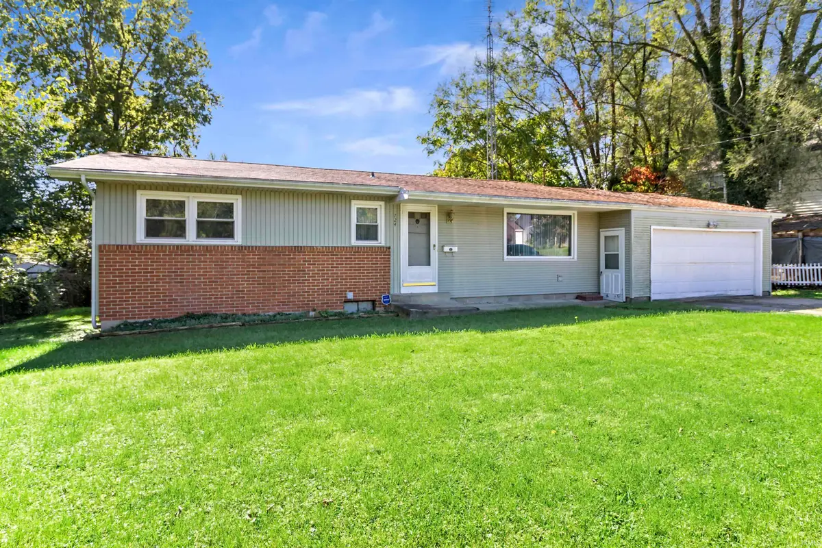 724 E Bradford Street, Marion, IN 46952 - #1