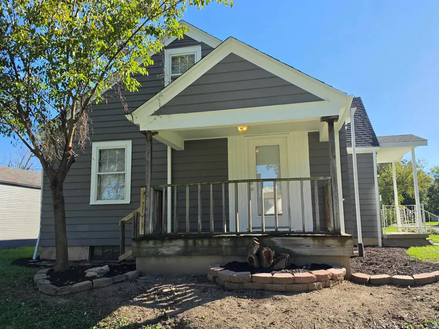 130 W Fleming Avenue, Fort Wayne, IN 46807 - #2