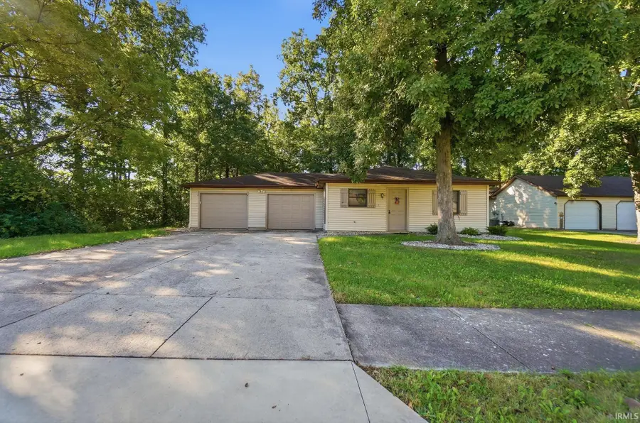 2105-2107 Versailles Village Place, Fort Wayne, IN 46808 - #2