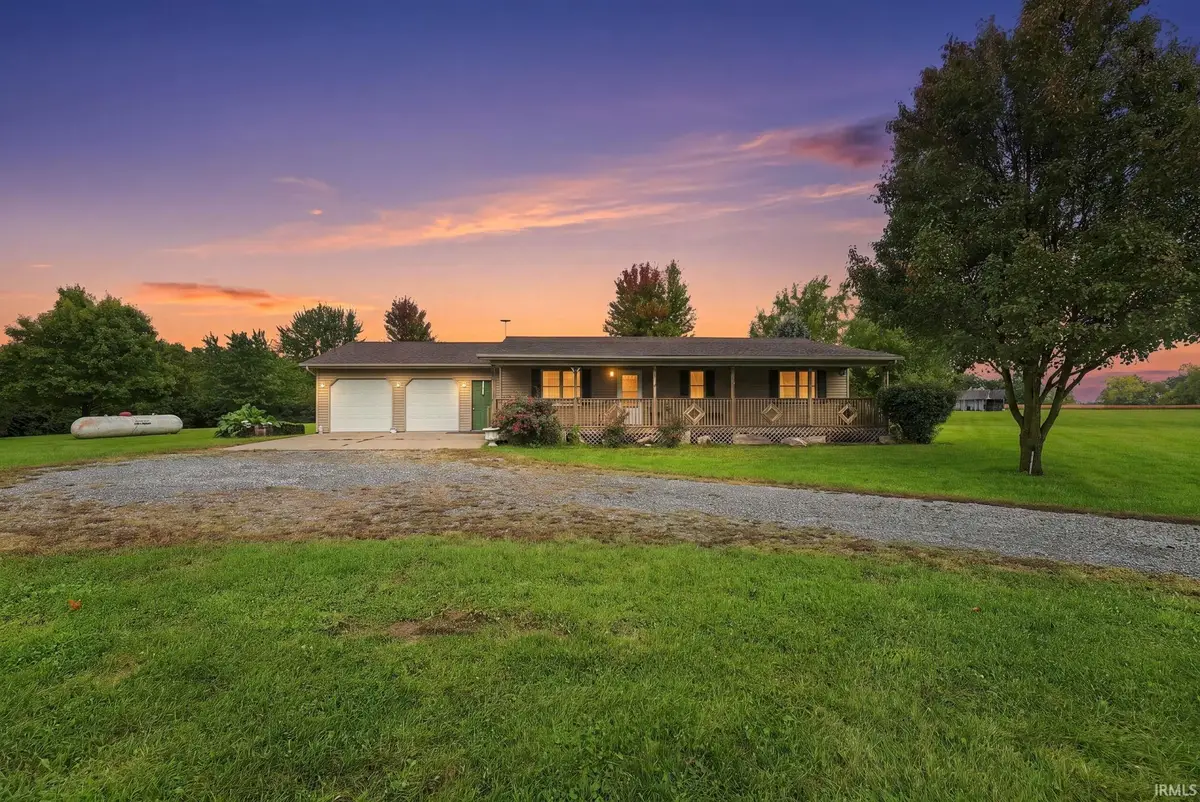 0858 S 300 W, Albion, IN 46701 - #1